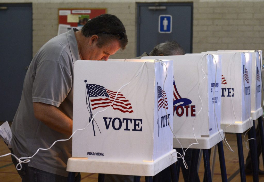 VOTACIÓN EN PACIFIC PALISADE, CALIFORNIA