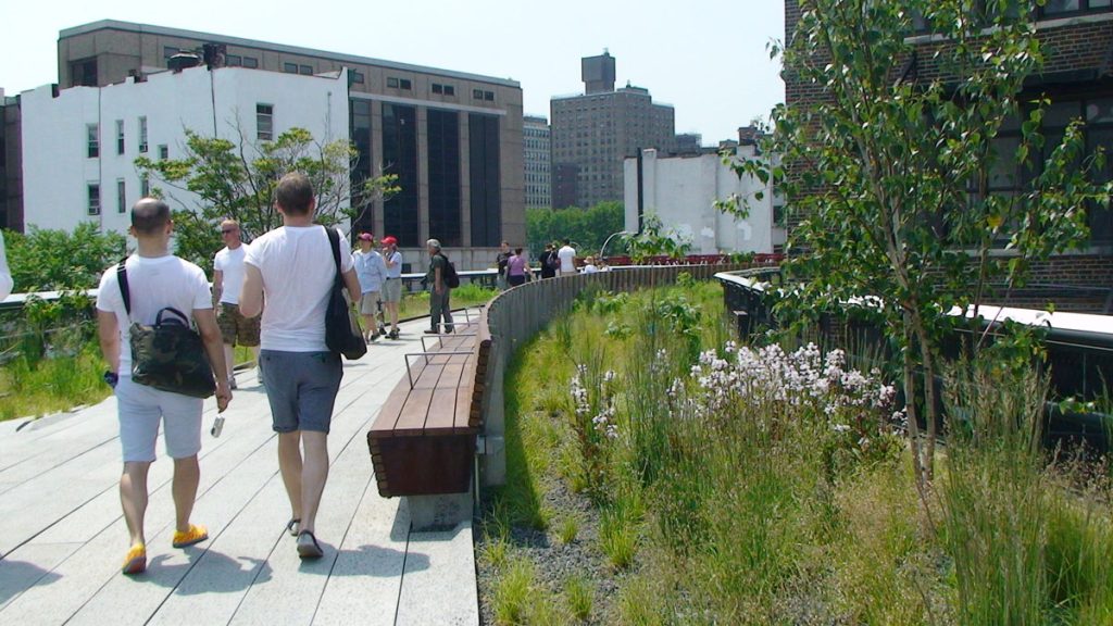 ABREN AL PÚBLICO SEGUNDO TRAMO DEL NUEVO JARDÍN DE MODA EN LA GRAN MANZANA