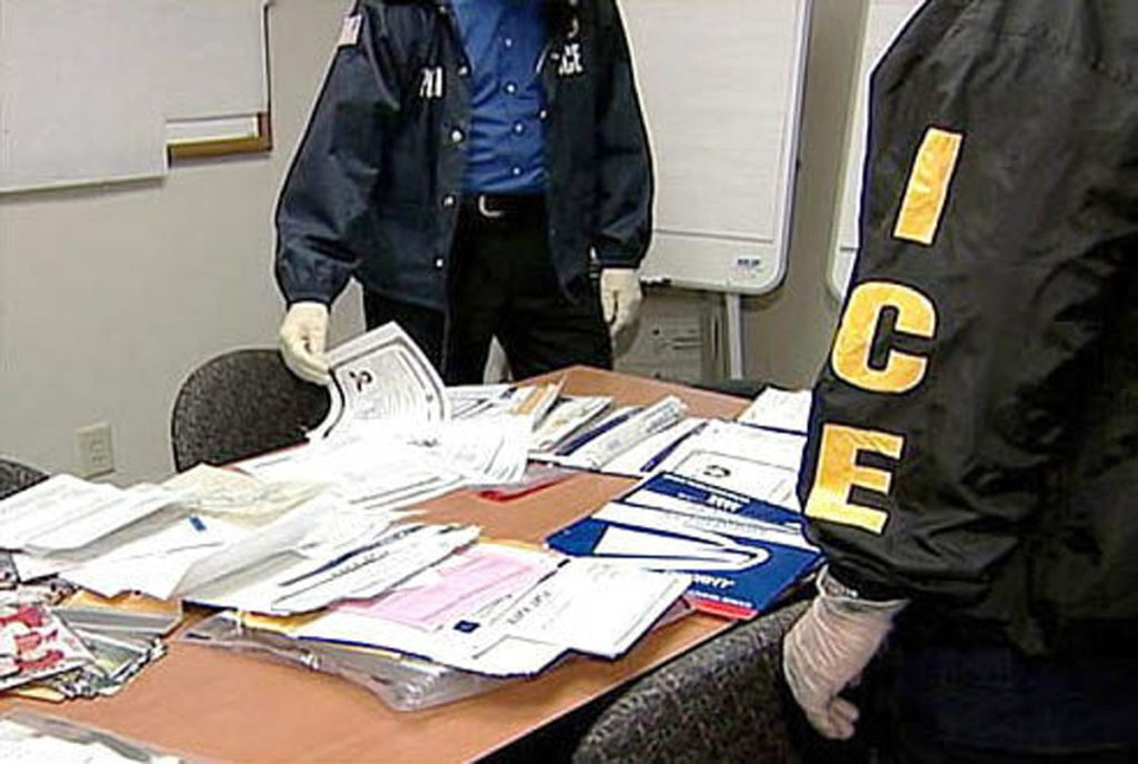 EE.UU. - OFICINA DE INMIGRACIÓN Y ADUANAS - FRAUDE