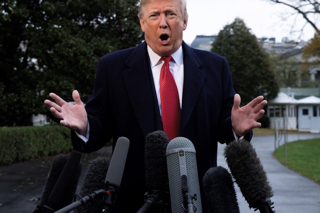 Trump niega que designación de Whitaker sea para detener caso de trama rusa
