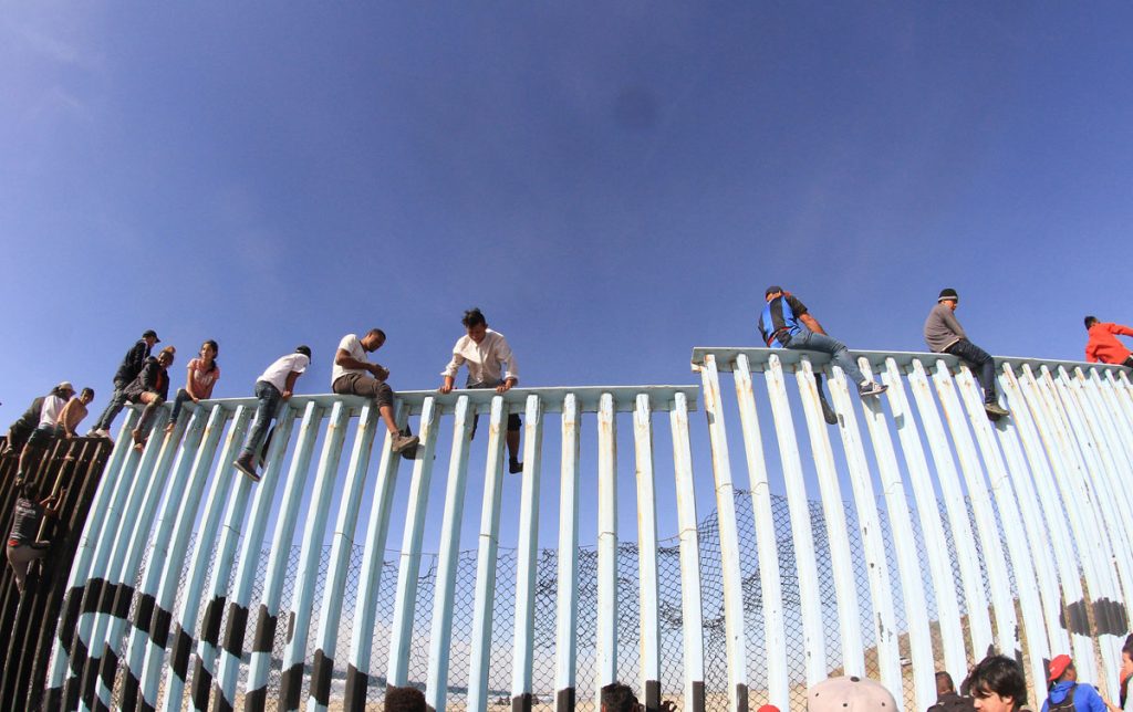 Migrantes centroamericanos alcanzan la frontera México-Estados Unidos