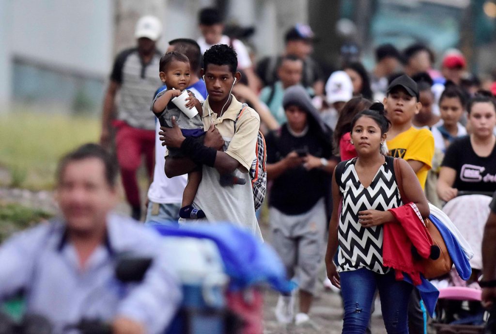 Caravana migrante sale de Honduras rumbo a la frontera de Agua Caliente