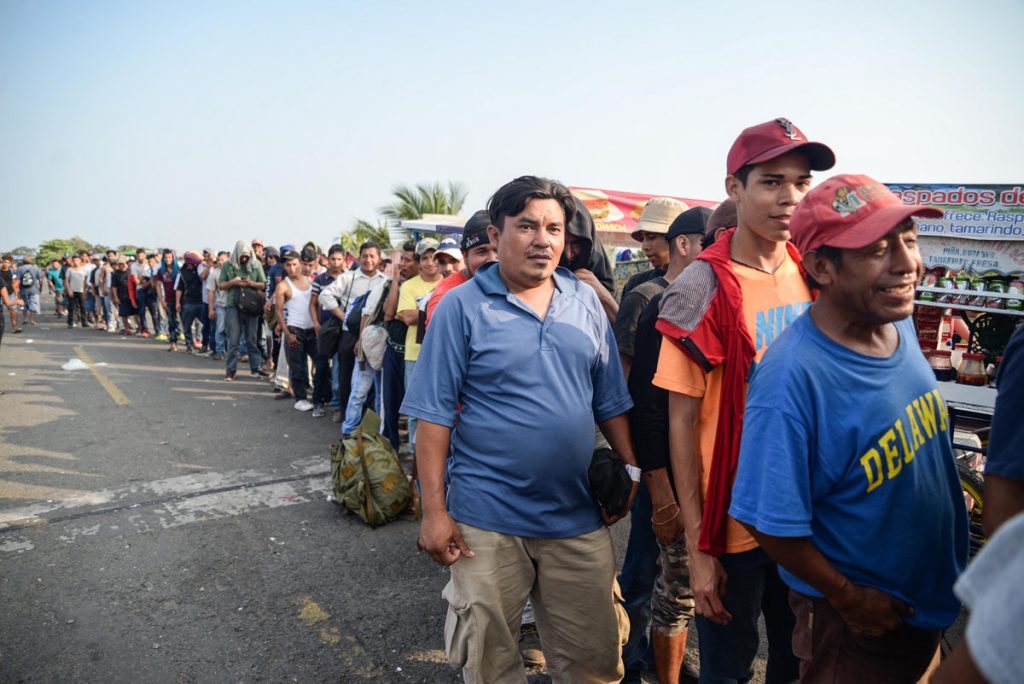 México critica medida "unilateral" de devolución de migrantes de EE.UU.