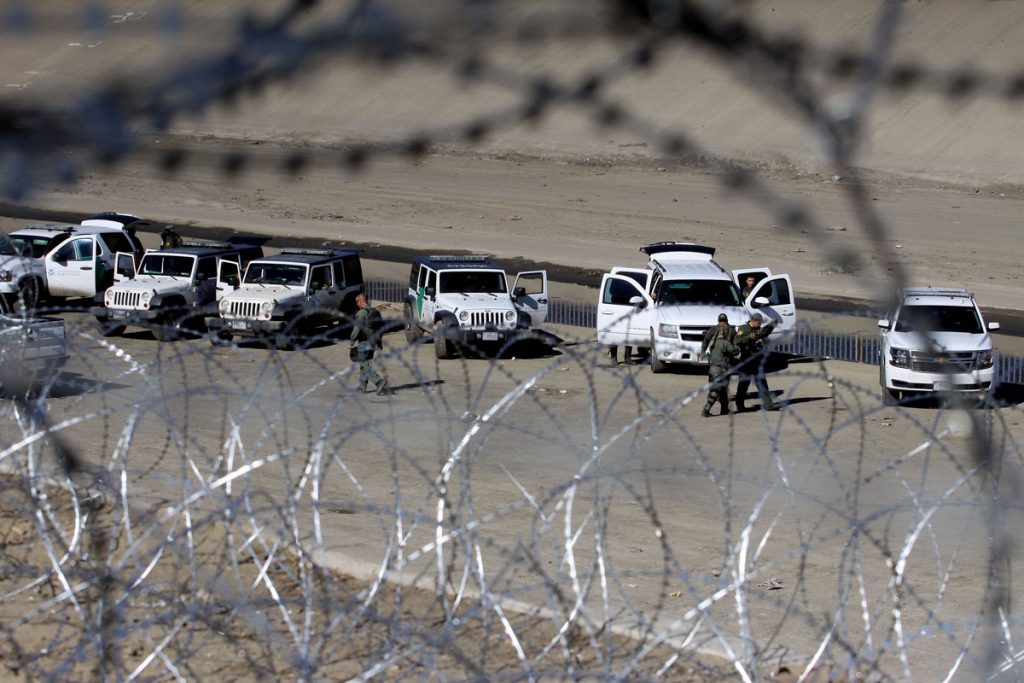 EE.UU. advierte de que volvería a recurrir a gas lacrimógeno ante migrantes