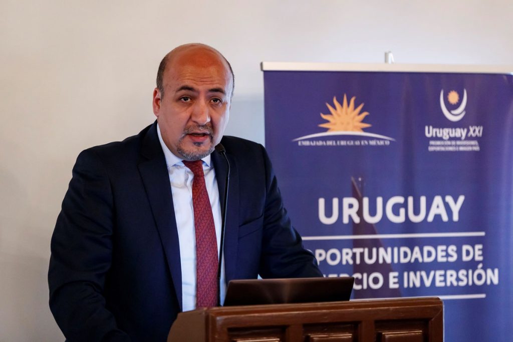 Exploran apertura de vuelo directo entre México y Uruguay para este año