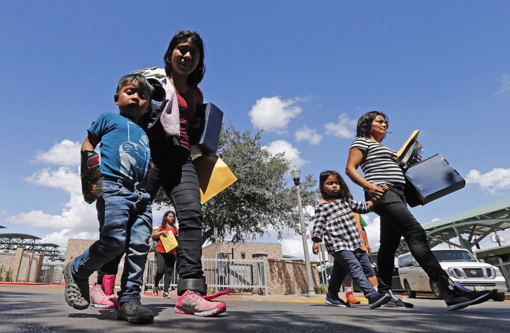 InmigraciÛn a lo largo de la frontera de Texas, MÈxico