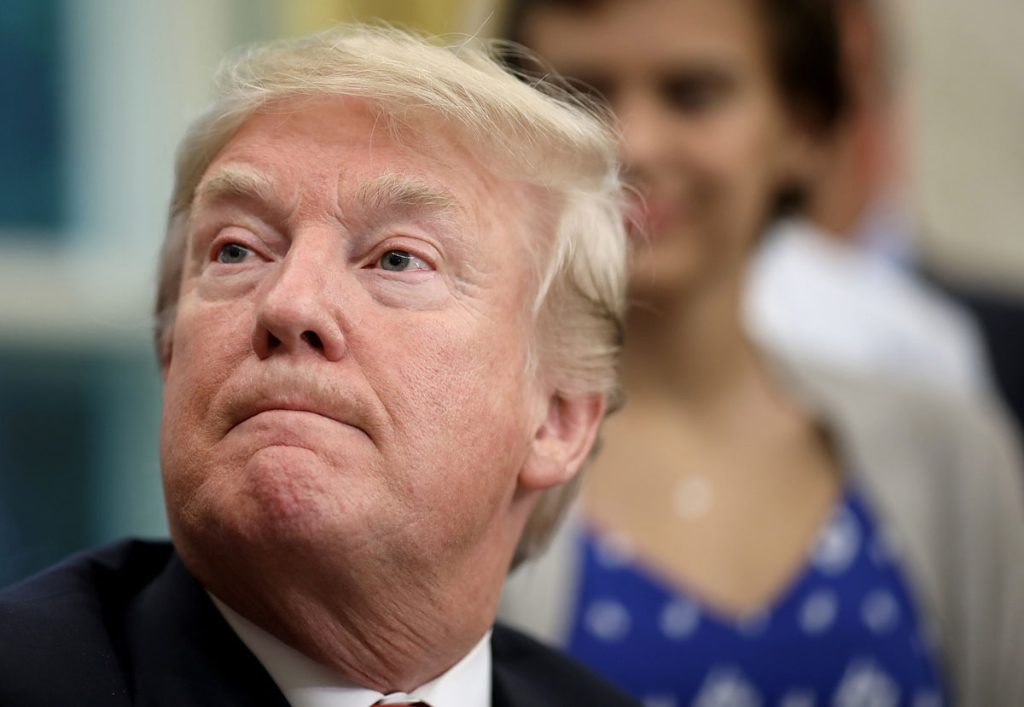 El presidente Trump firma una ley de Supervivencia, Tratamiento, Acceso e Investigación del Cáncer Infantil