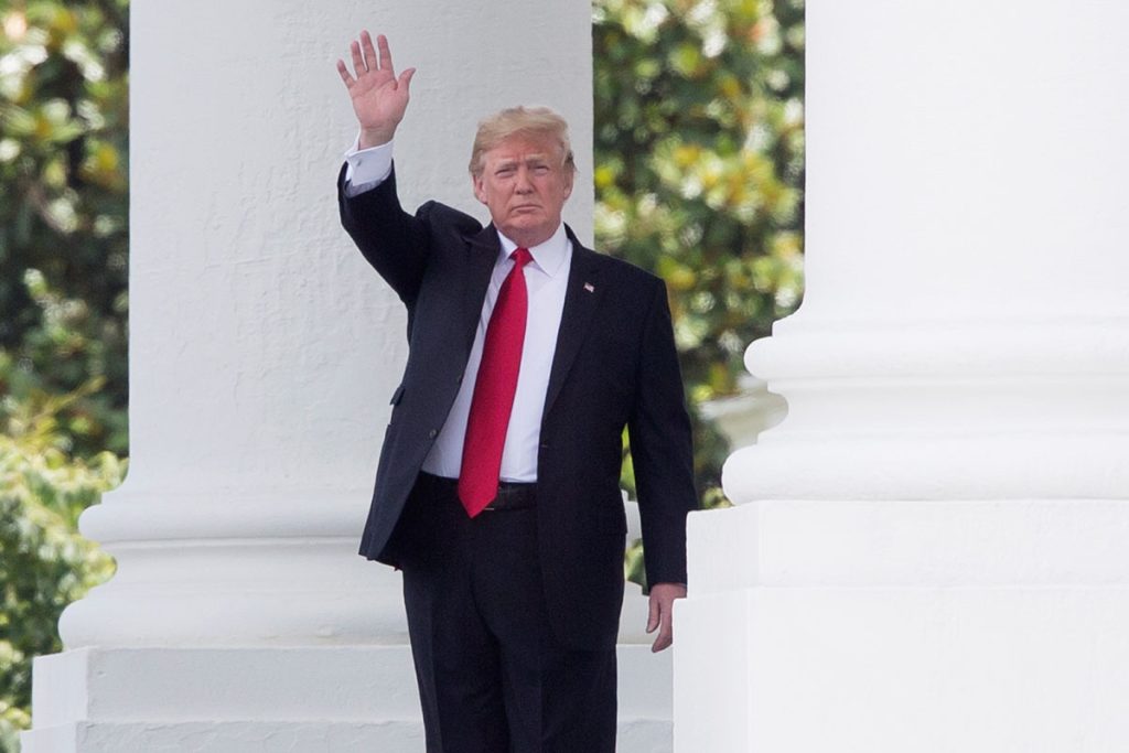 El presidente estadounidense, Donald J. Trump, acude a un mitin en Montana