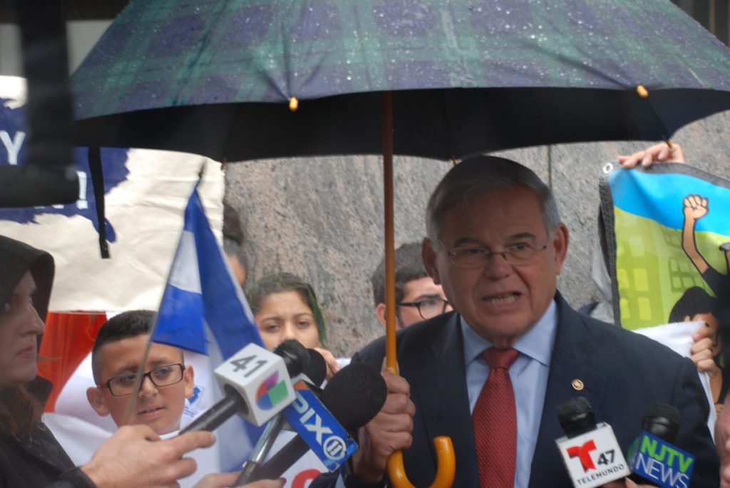 Inmigracion-Senador-Menendez2