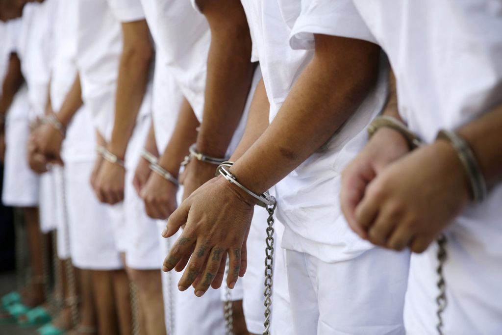 Ofensiva contra pandillas en El Salvador generó retroceso en Derechos Humanos