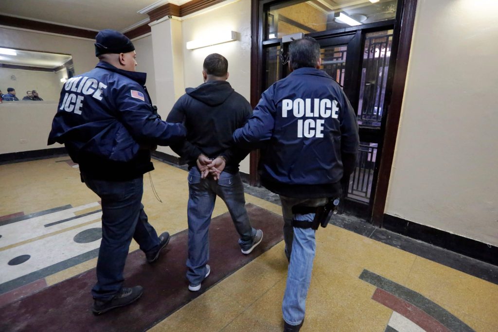 ice-detenidos