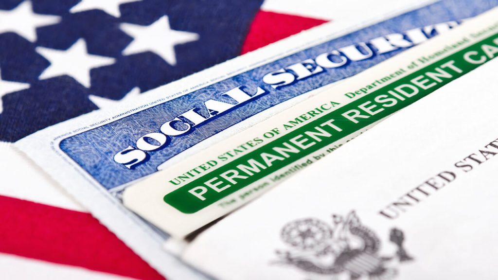peligro-de-usar-un-numero-social-falso