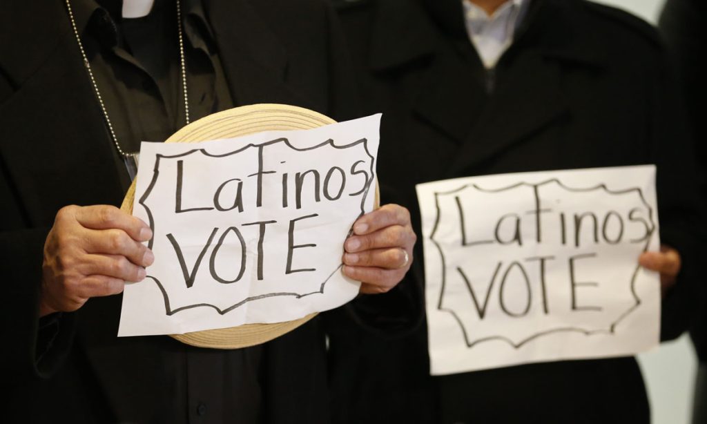 ACTIVISTAS INCENTIVAN EL VOTO LATINO TRAS ATAQUES DE ASPIRANTES REPUBLICANOS